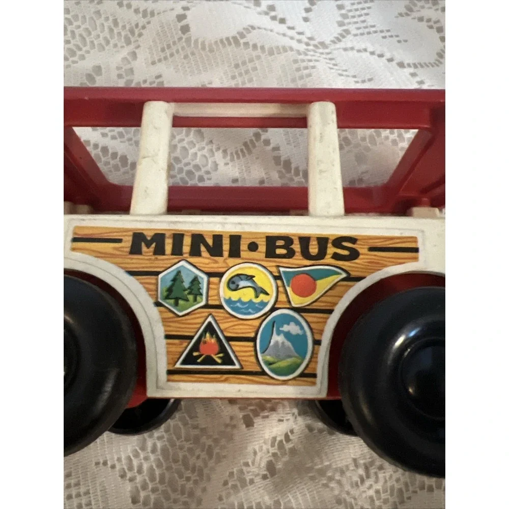 Pair Of Vintage 1969 Fisher Price Plastic Bus Toys, Yellow Bus And Red Bus 141 - Picture 12 of 13